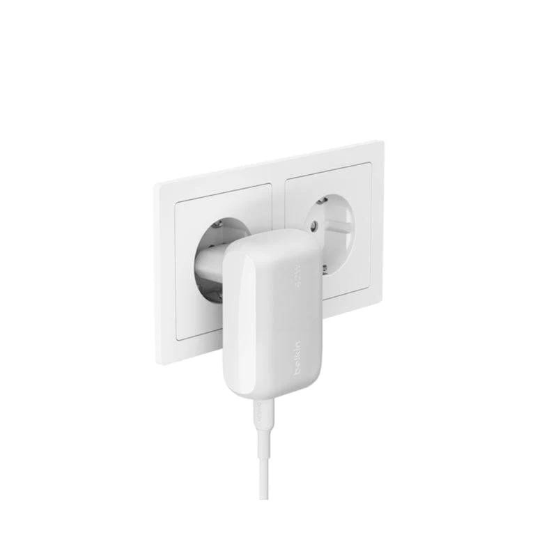 Belkin BoostCharge 42W Dual Wall Charger - Image 3