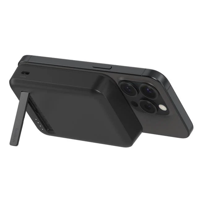 Belkin BoostCharge Pro 10 000 mAh Magnetic Power Bank Black BPD008btBK - Image 7