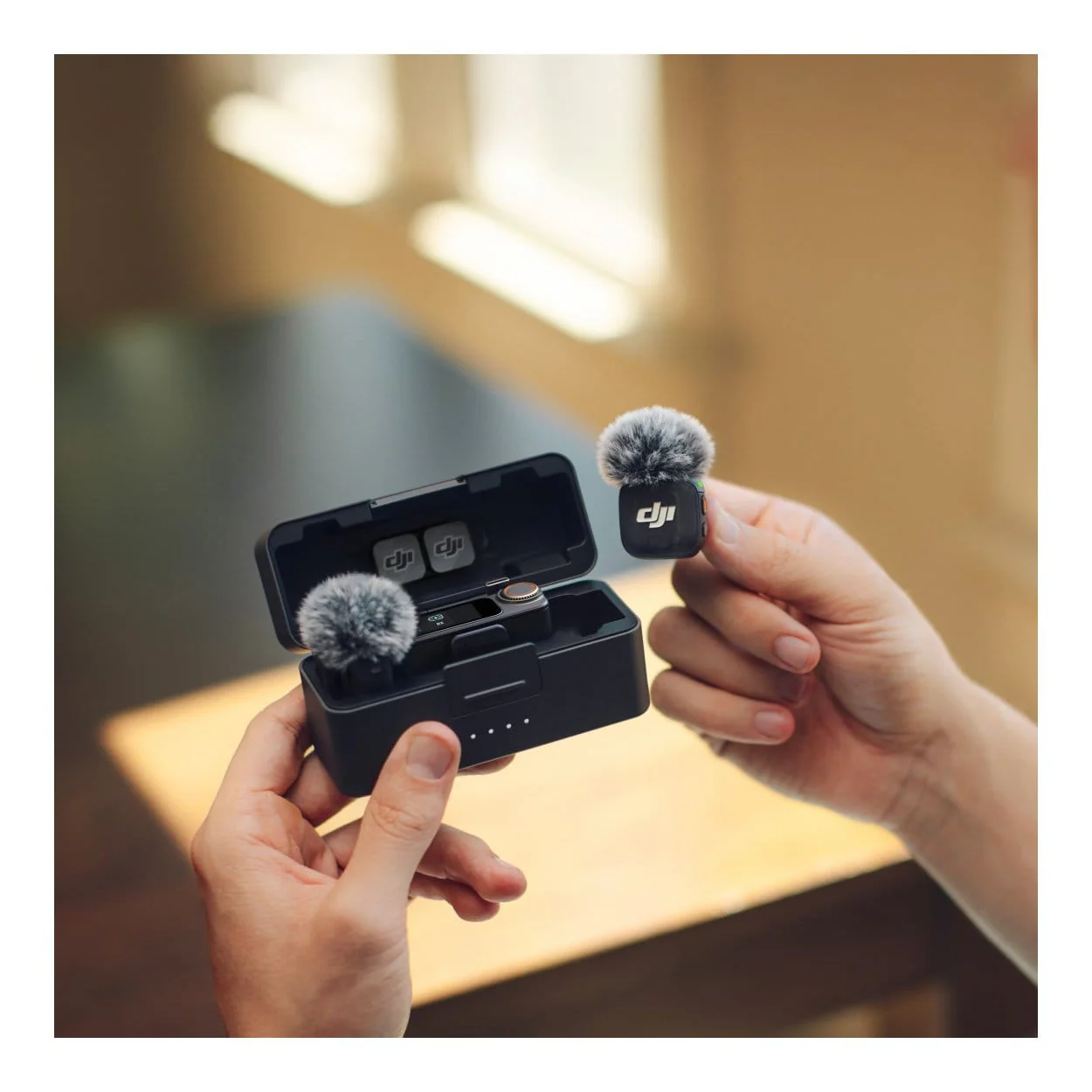DJI Mic 3 Advanced Mini Wireless Microphone with Charging Case CP.RN.00000480.01 - Image 6