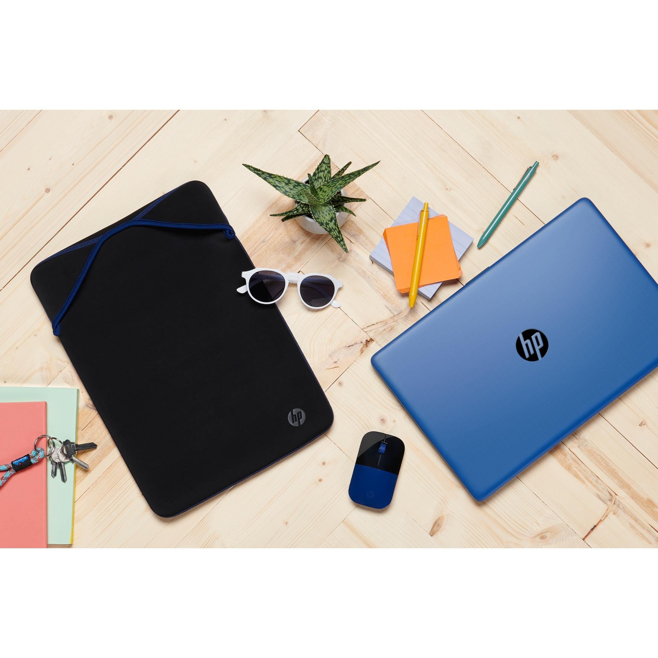 HP Reversible Protective 15.6-inch Notebook Sleeve Blue 2F1X7AA - Image 7