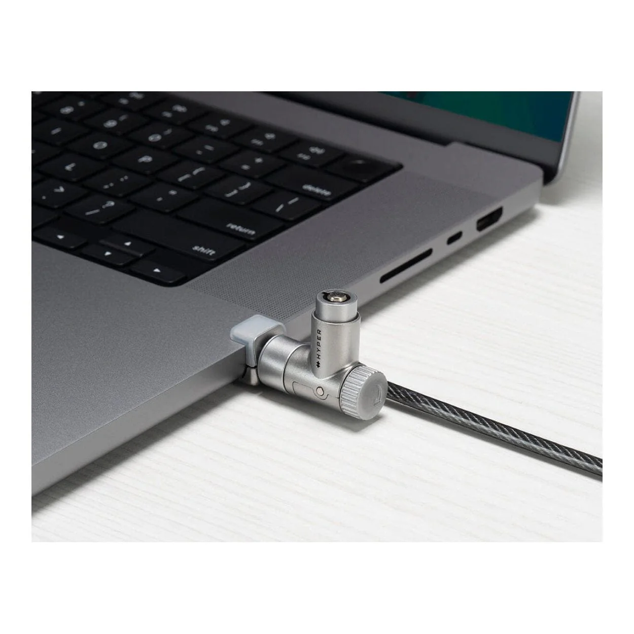 Hyper 2m Keyed Cable Lock for MacBook Pro 14 and 16 HS5910GL - Image 3