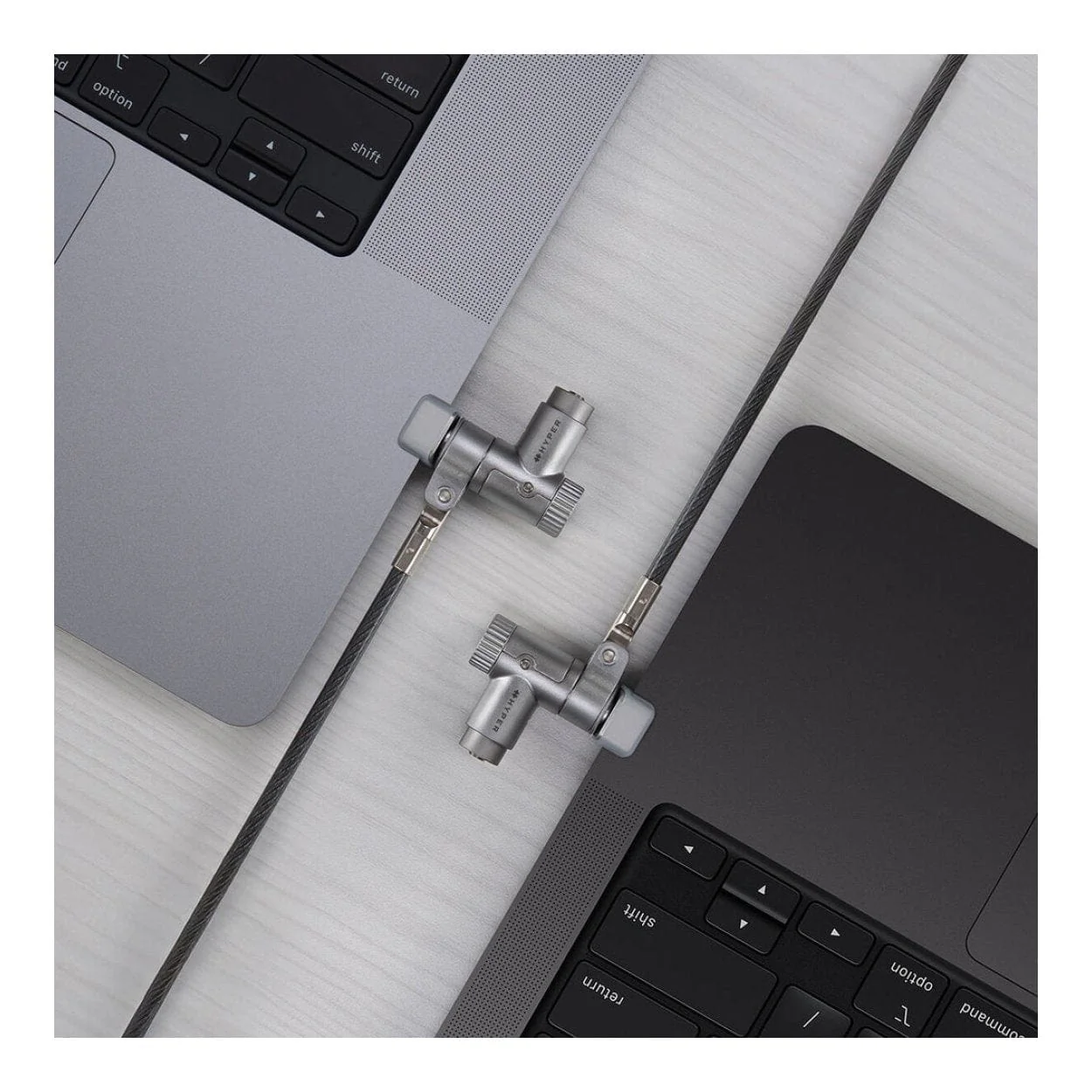 Hyper 2m Keyed Cable Lock for MacBook Pro 14 and 16 HS5910GL - Image 4