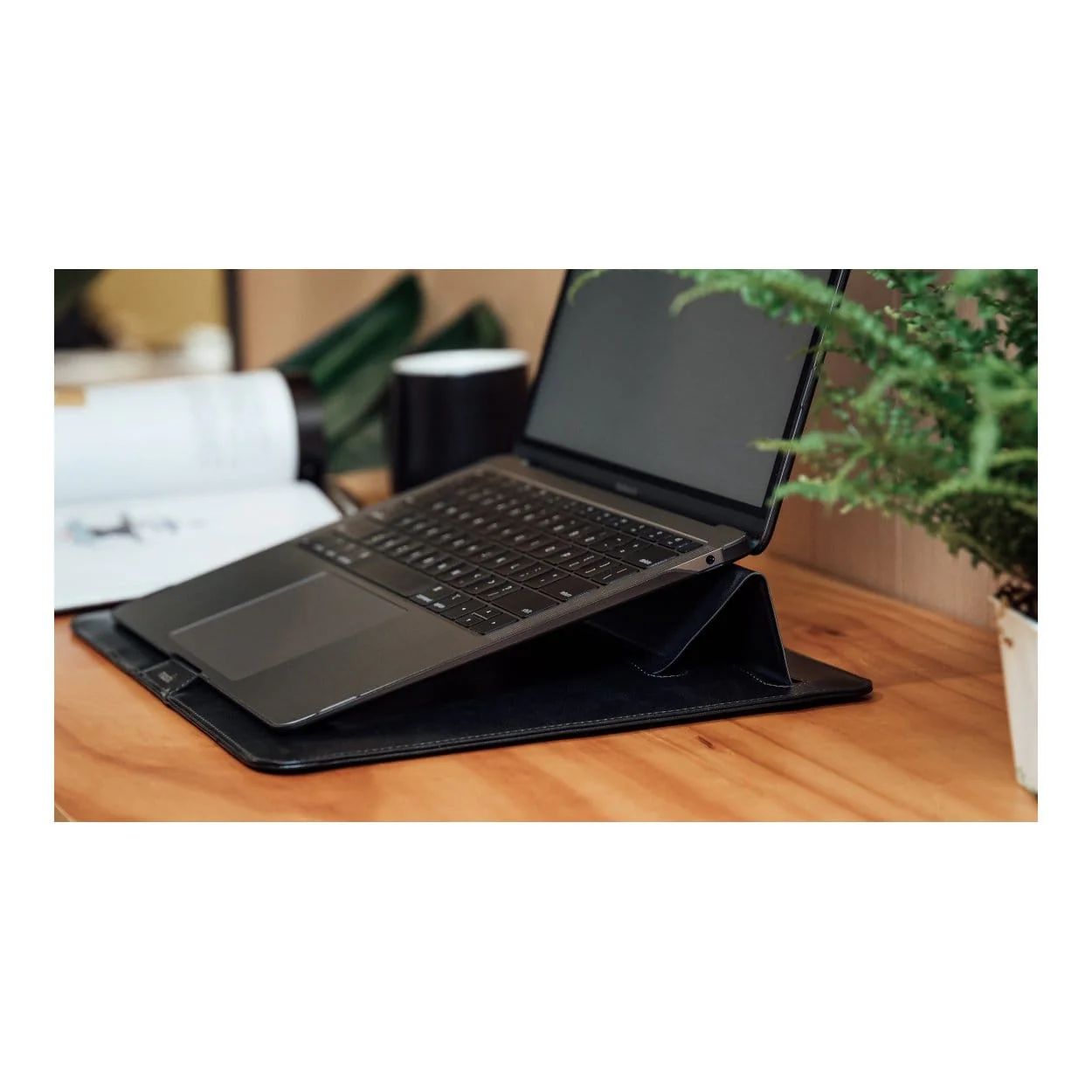 Moshi Muse 3-in-1 14-inch Slim Notebook Case Black 99MO034009 - Image 6