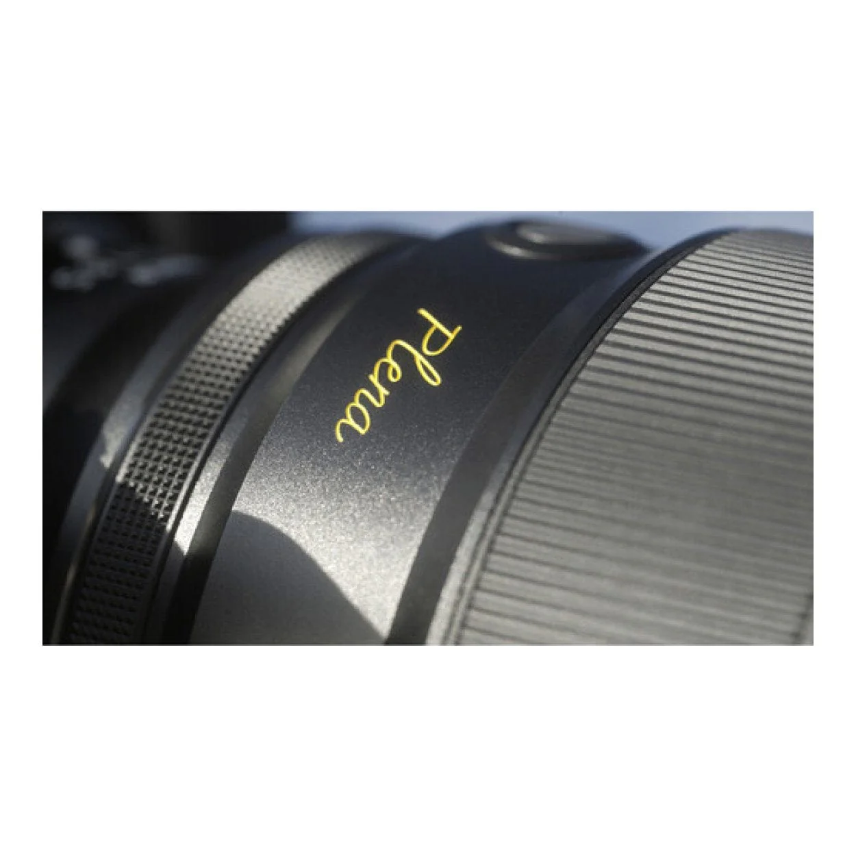 Nikon Plena Z 135mm f/1.8 S Camera Lens LENNIZ135F1.8 - Image 4