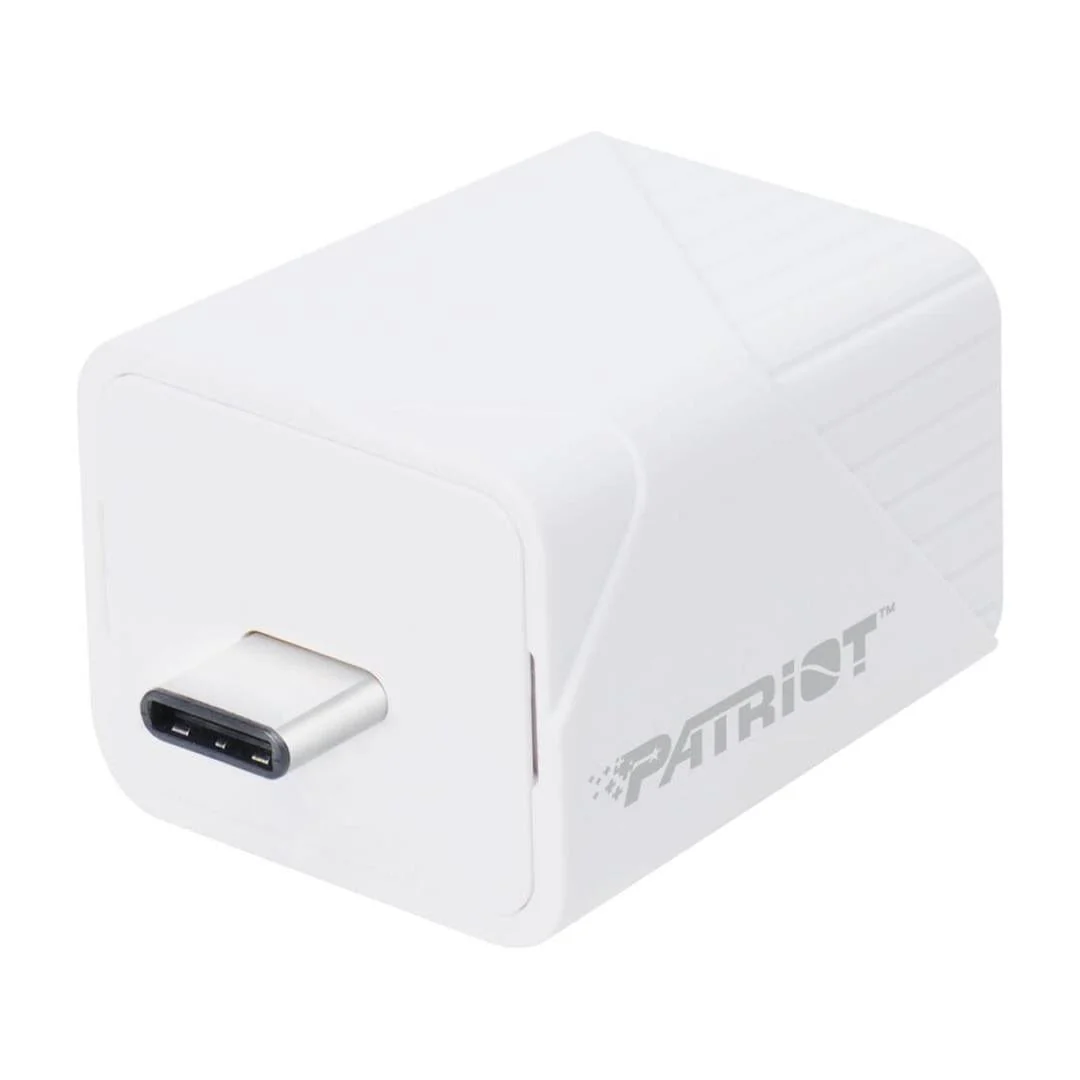 Patriot iLuxe Cube 128GB Smart Backup Solution For iPhone/iPad PI128GCUW30C
