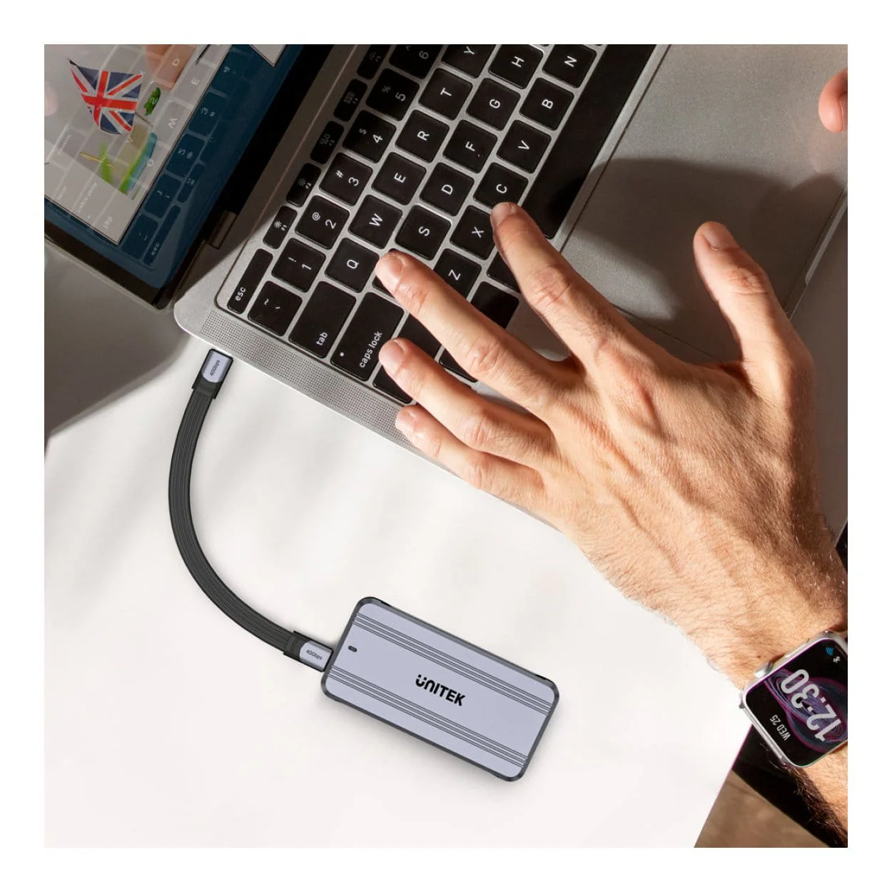 Unitek SolidForce Reefer TurboCool M.2 USB4 SSD Enclosure S1242AGY01 - Image 8