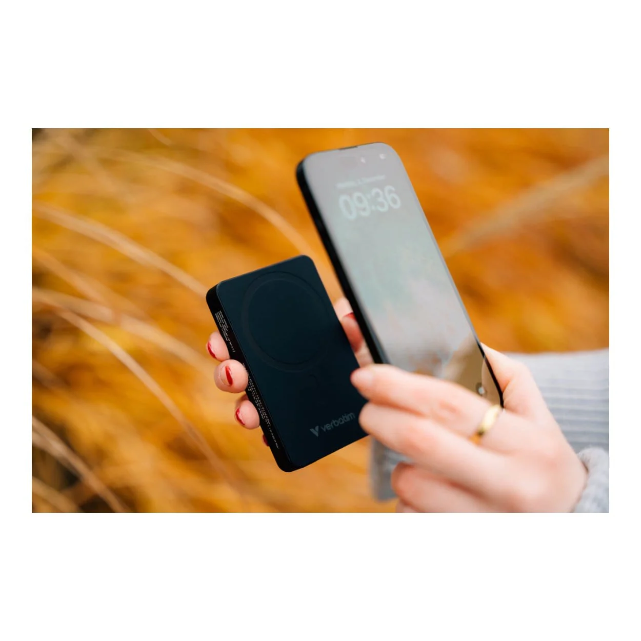 Verbatim Charge n Go Essentials 10000mAh Magnetic Wireless Powerbank Black 32227 - Image 4