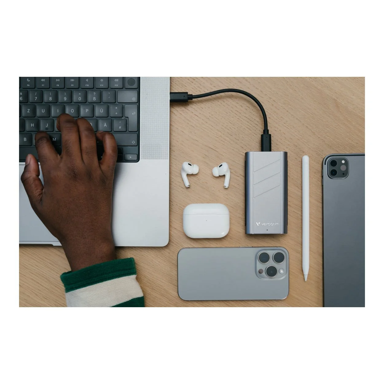 Verbatim TurboMetal 2TB USB4 Type-C Silver External SSD 32022 - Image 3