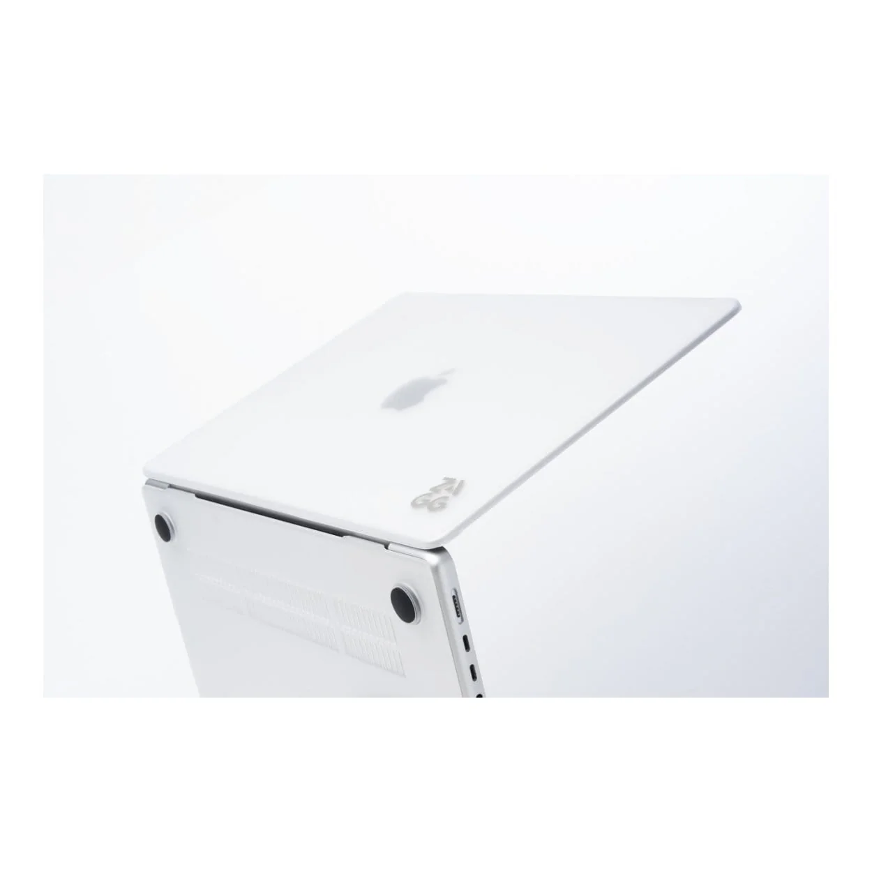 ZAGG Hardshell Protection Case for Macbook Pro 16-inch M3/M2/M1 Clear 702315490 - Image 3