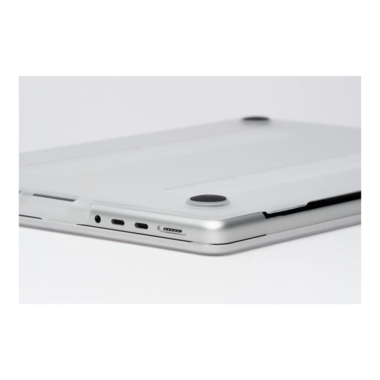 ZAGG Hardshell Protection Case for Macbook Pro 16-inch M3/M2/M1 Clear 702315490 - Image 4